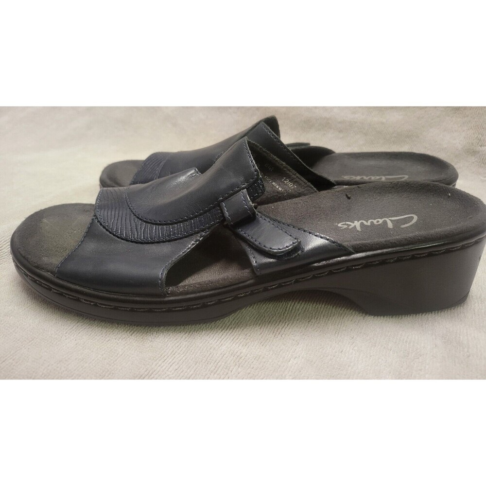 Pre-Owned Clarks Blue Size 8 Slip On Sandals